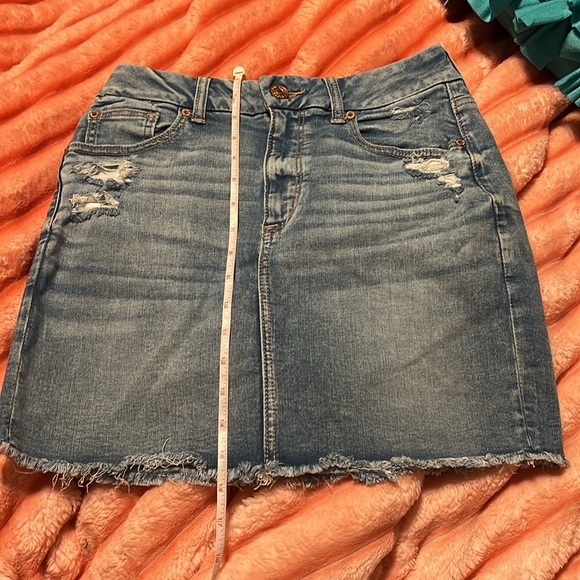 American Eagle NWOT Next Level Stretch Jean Skirt - Picture 4 of 7